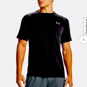 Under Armour black t shirt size small great condition